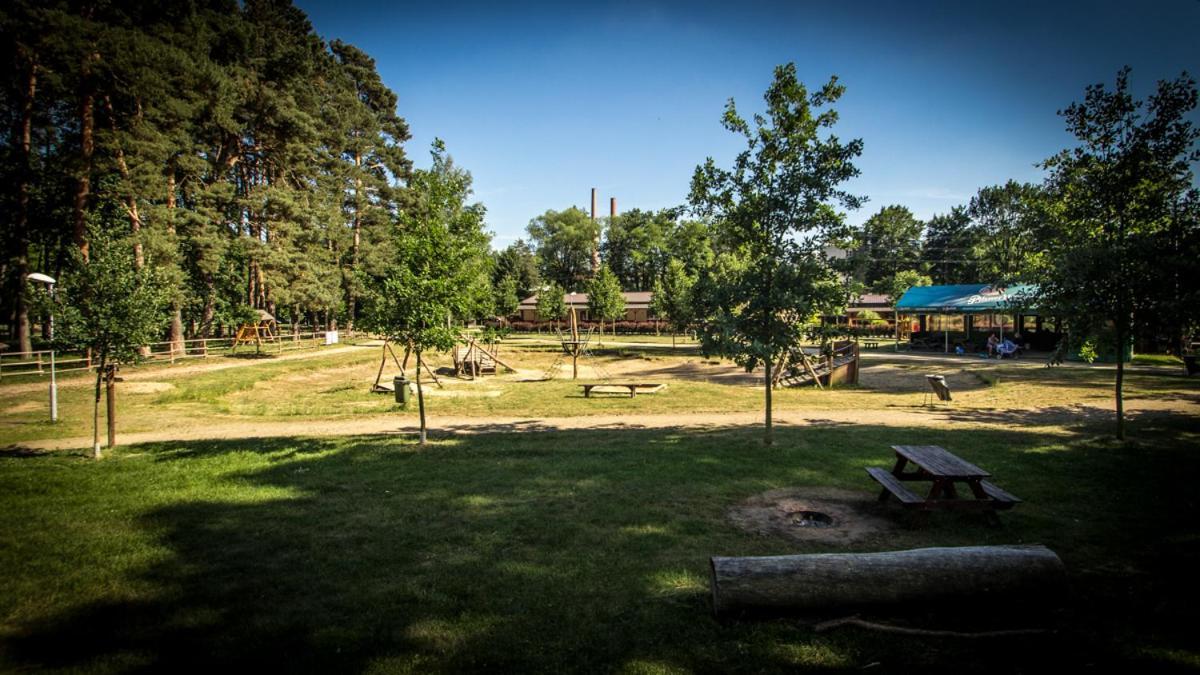 Hotel Sazavsky Ostrov Sázava Buitenkant foto